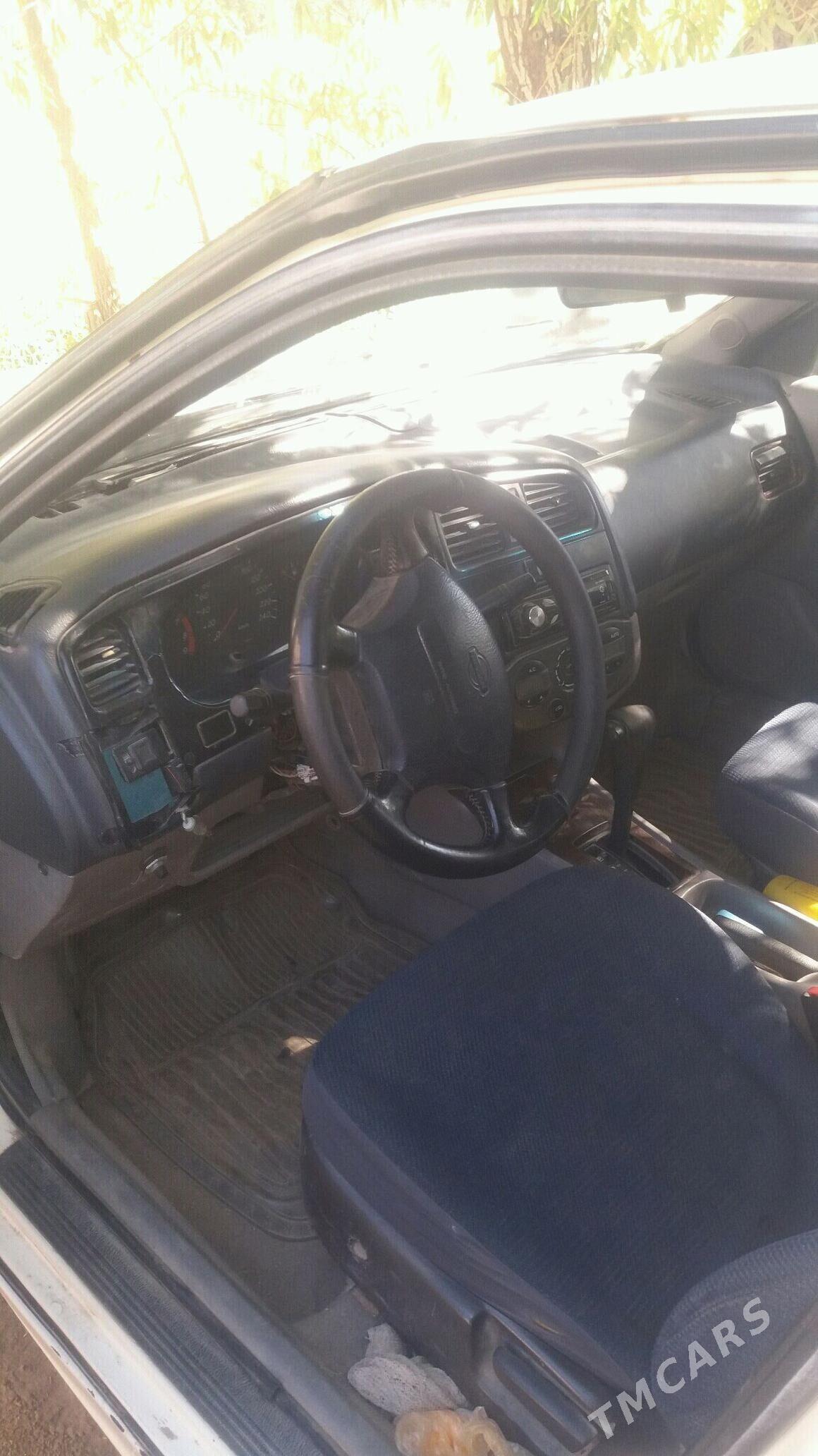 Nissan Primera 2000 - 35 000 TMT - Boldumsaz - img 5