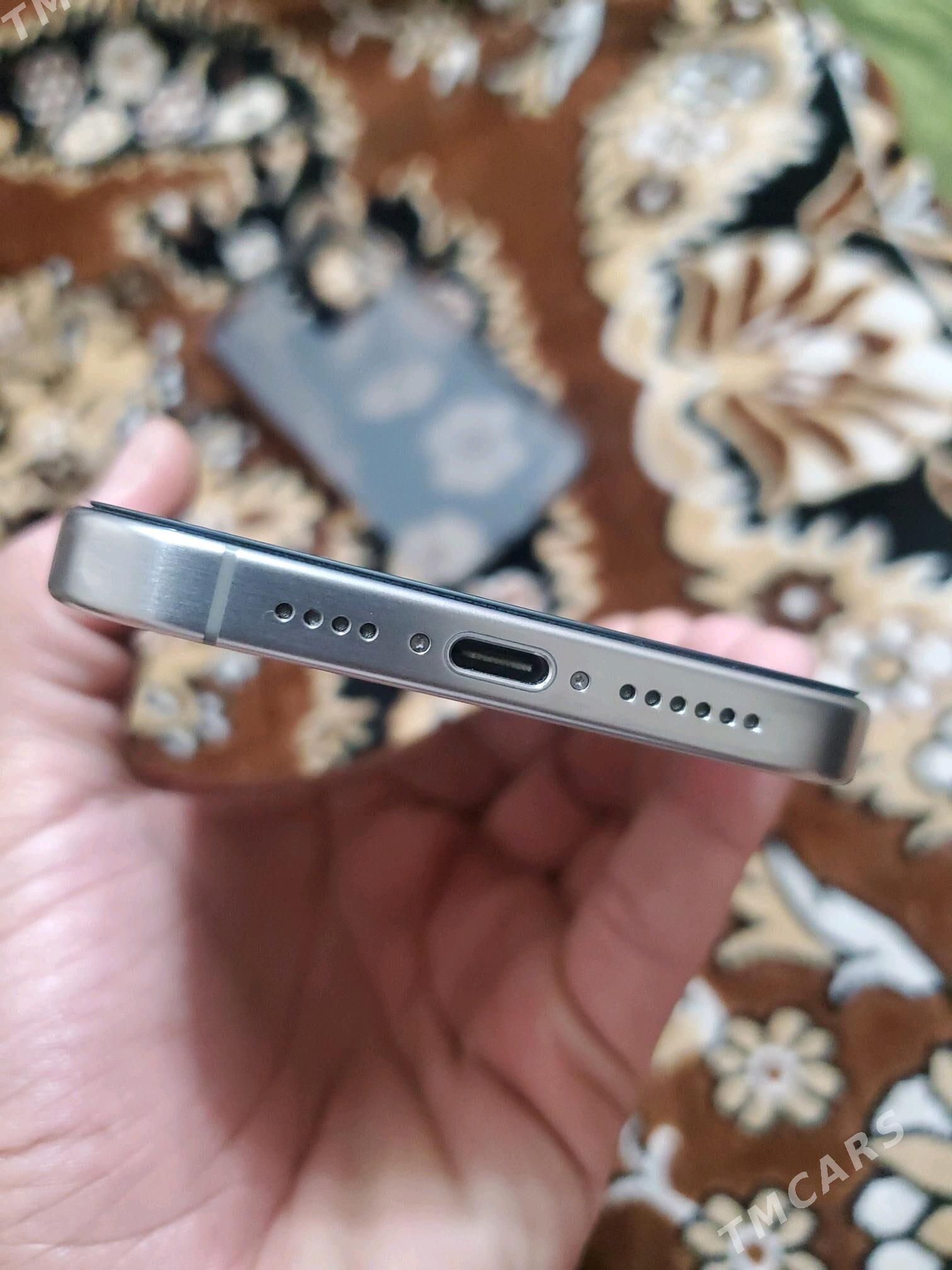 IPHONE  15 PRO MAX - Mary - img 3