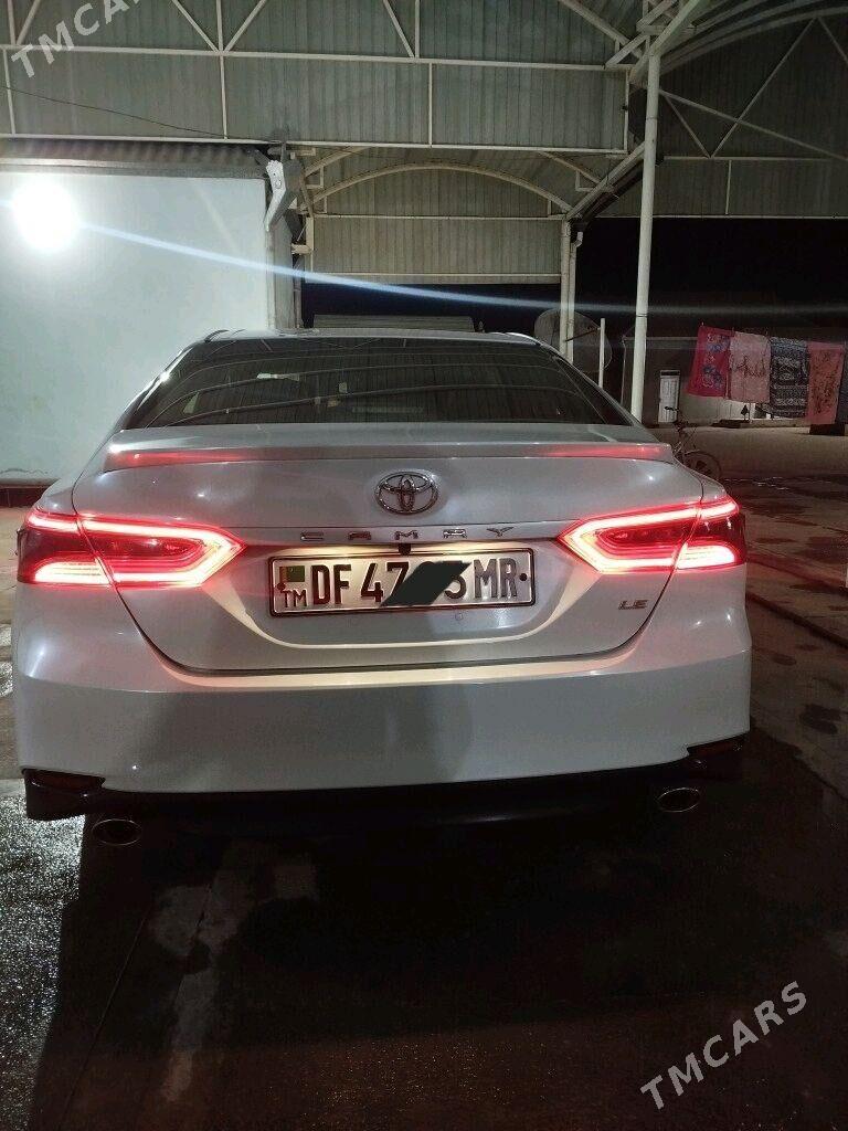 Toyota Camry 2018 - 260 000 TMT - Байрамали - img 2