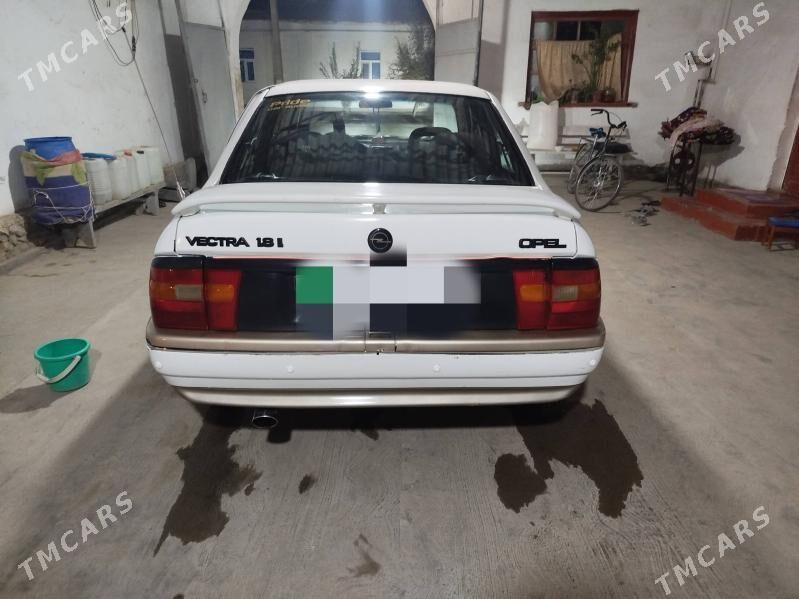 Opel Vectra 1990 - 50 000 TMT - Saýat - img 2