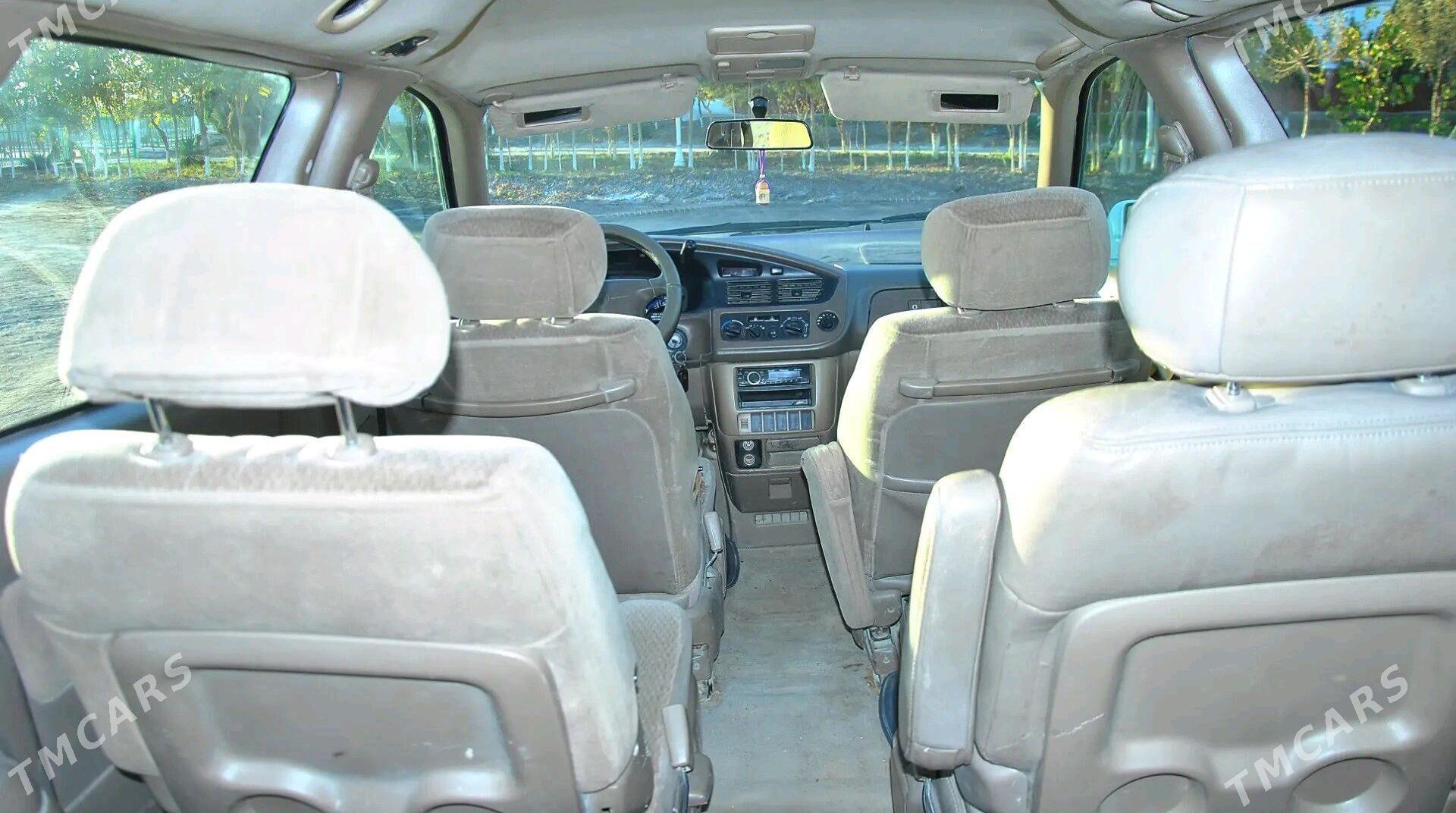 Toyota Sienna 2002 - 152 000 TMT - Babadaýhan - img 4