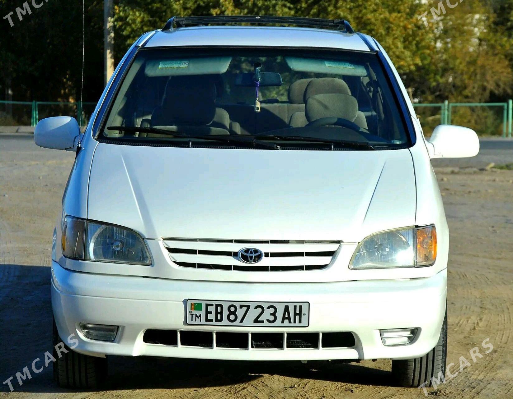 Toyota Sienna 2002 - 152 000 TMT - Babadaýhan - img 2