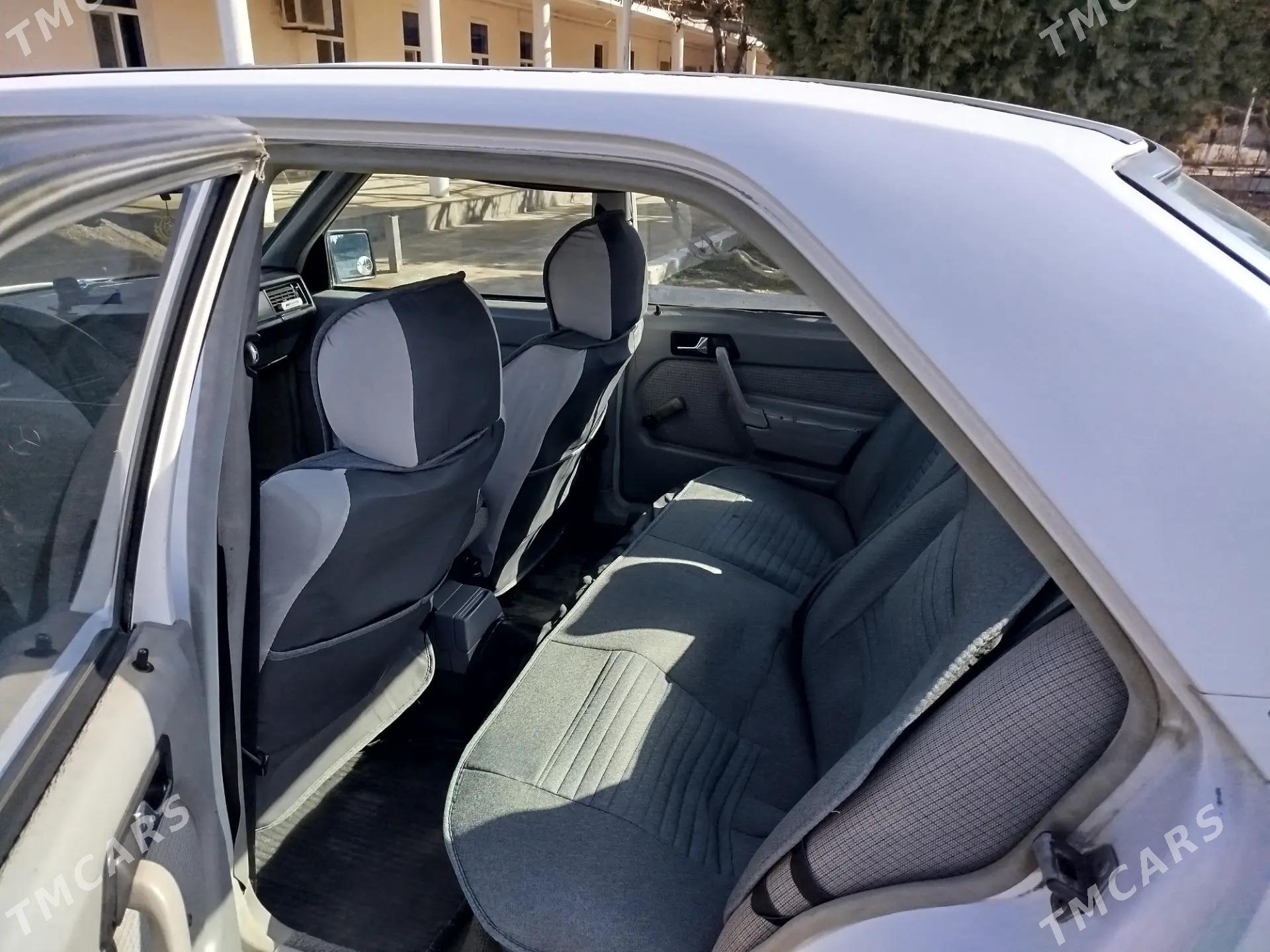 Mercedes-Benz 190E 1989 - 48 000 TMT - Мургап - img 3