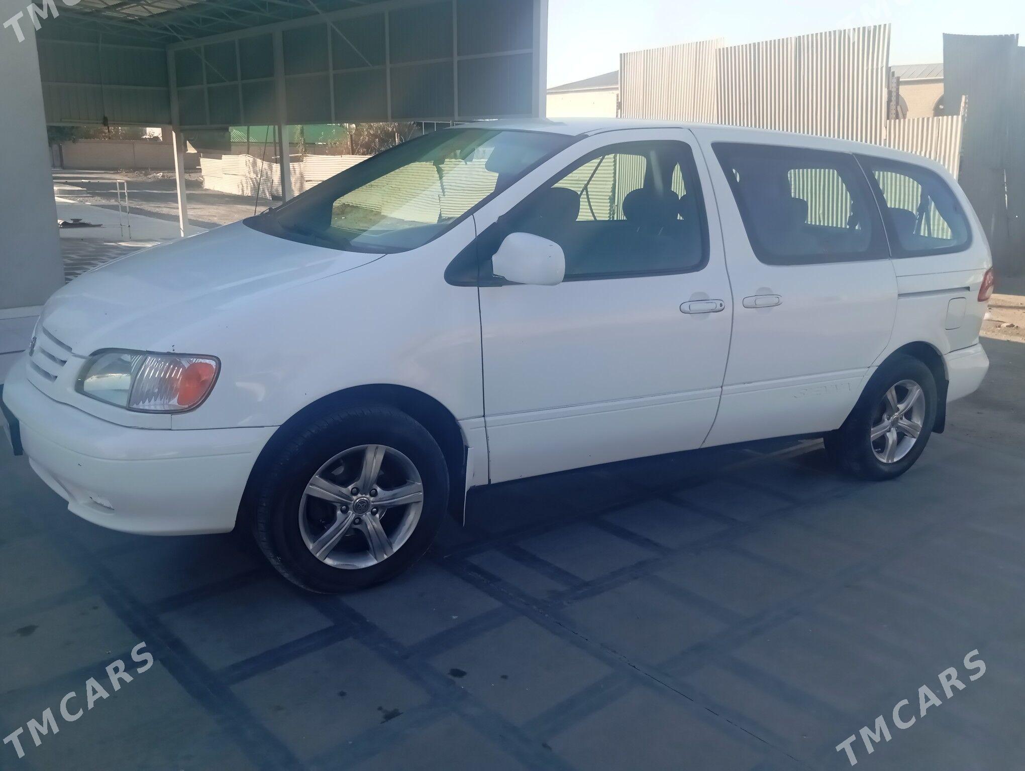 Toyota Sienna 2001 - 180 000 TMT - Шатлык - img 1