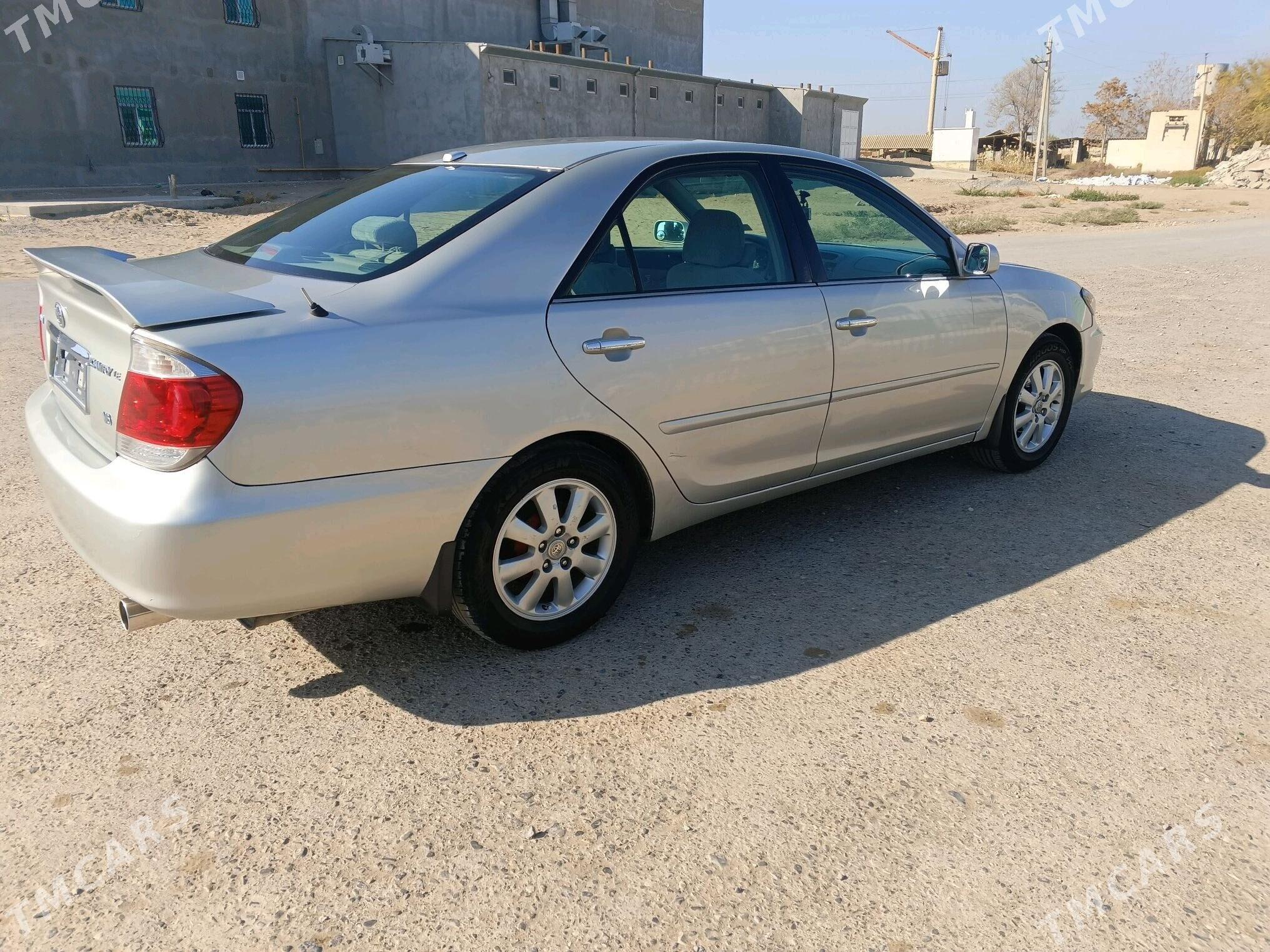 Toyota Camry 2004 - 157 000 TMT - Халач - img 3