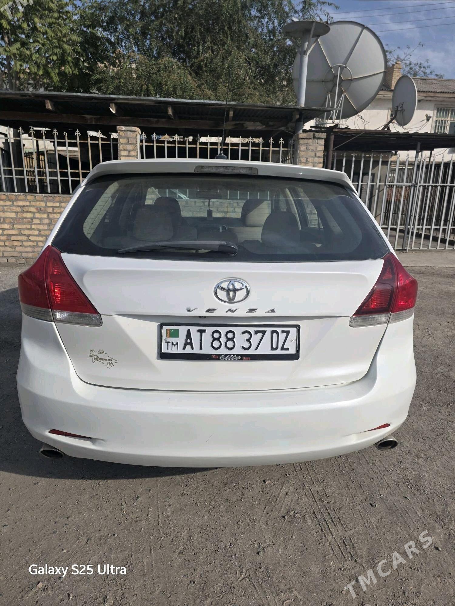 Toyota Venza 2008 - 200 000 TMT - Дашогуз - img 3