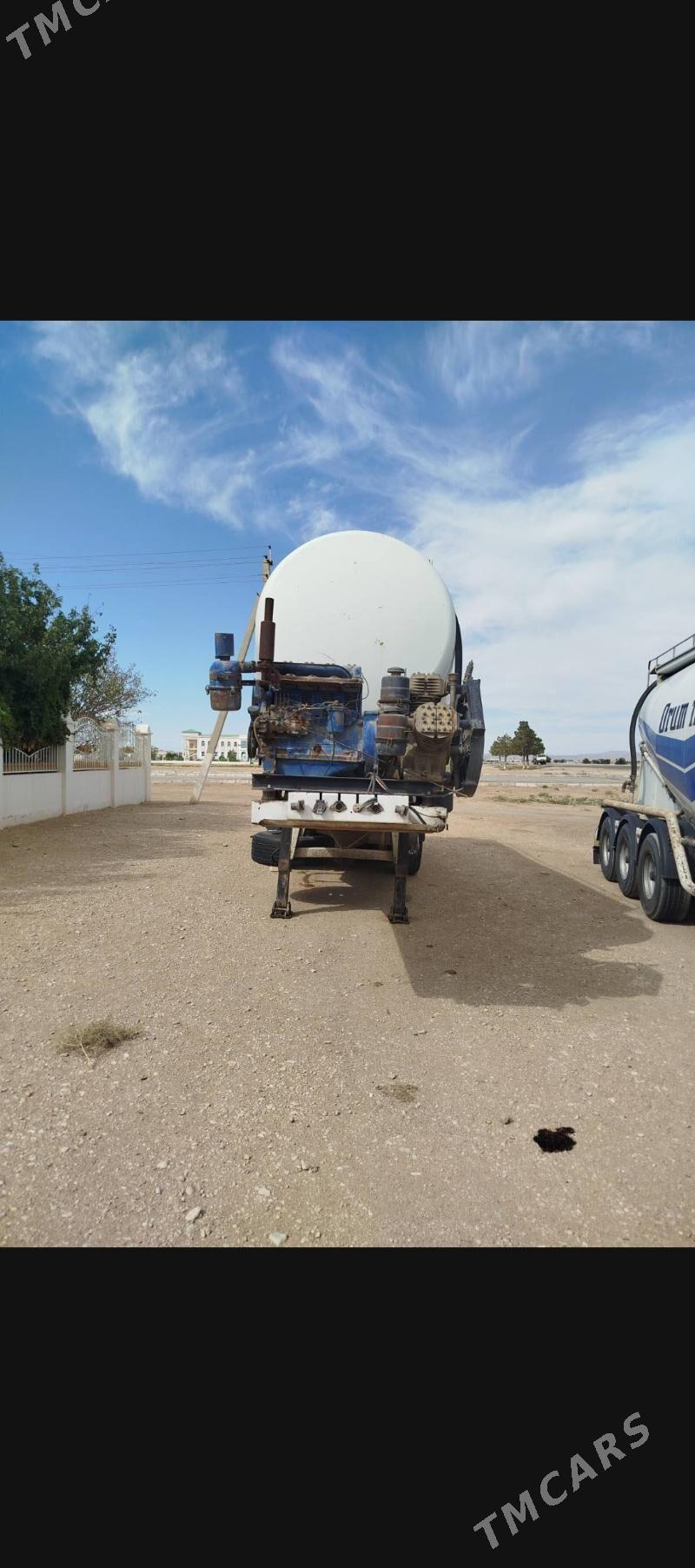 Kogel Euro Trailer 2014 - 520 000 TMT - Jebel - img 4