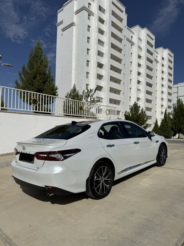 Toyota Camry 2022 - 616 000 TMT - Aşgabat - img 4