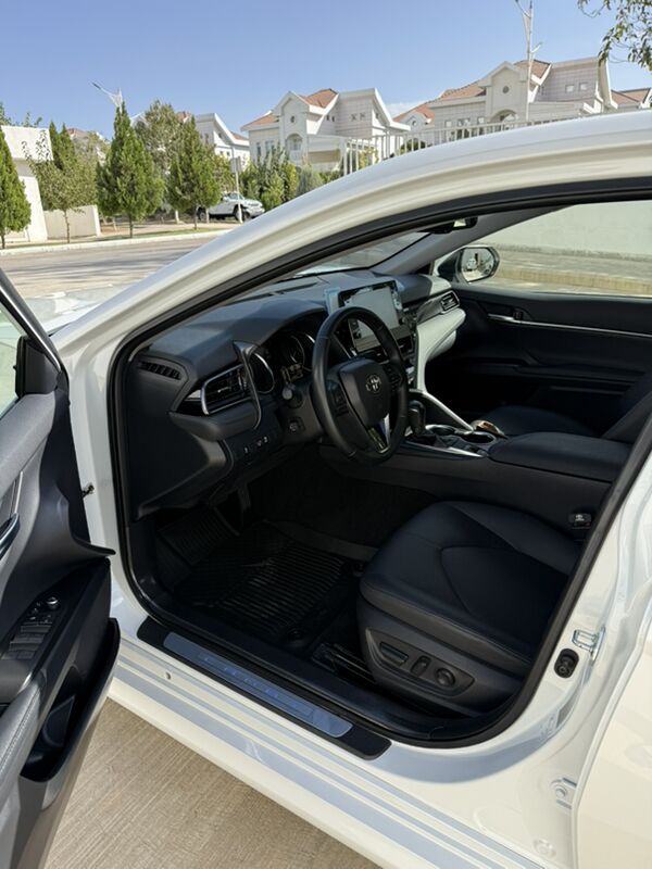 Toyota Camry 2022 - 616 000 TMT - Aşgabat - img 9