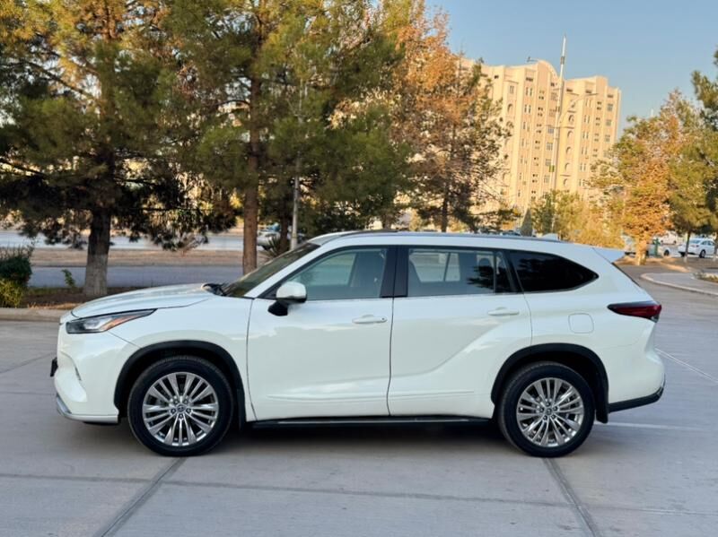 Toyota Highlander 2021 - 495 000 TMT - Ашхабад - img 6
