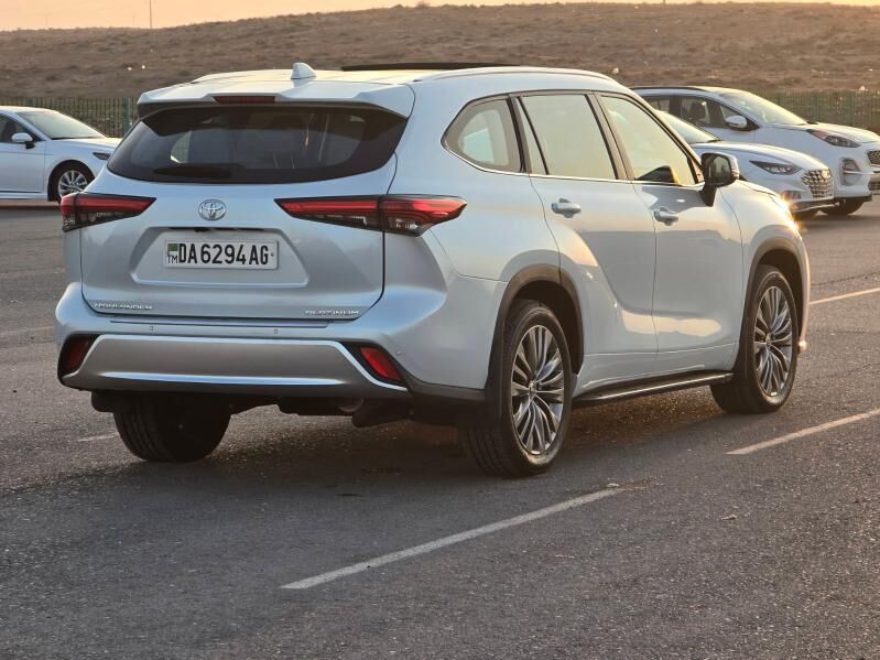 Toyota Highlander 2020 - 615 000 TMT - Ашхабад - img 2