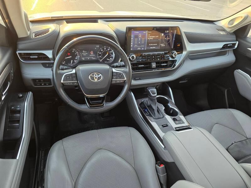 Toyota Highlander 2020 - 615 000 TMT - Ашхабад - img 3