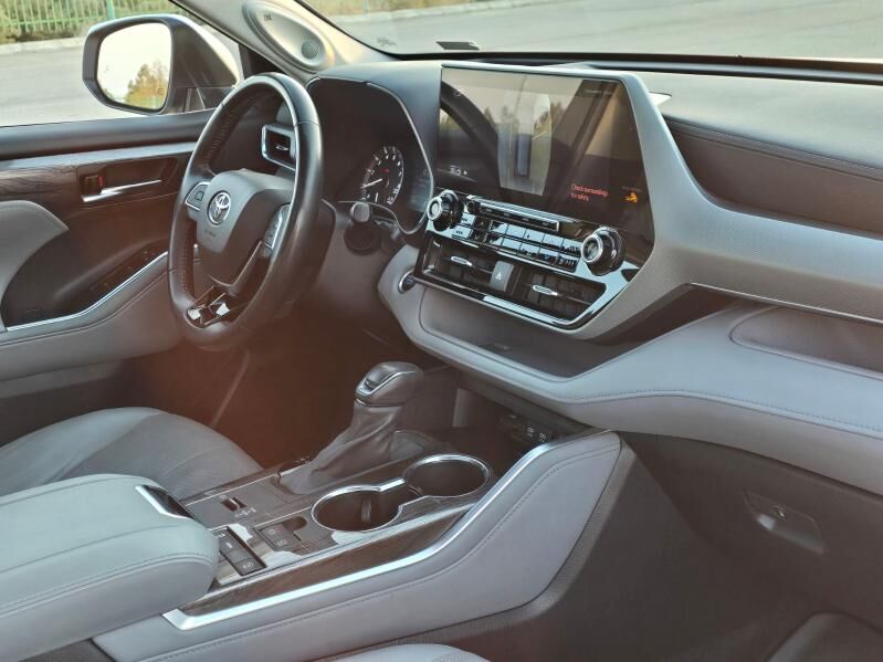 Toyota Highlander 2020 - 615 000 TMT - Ашхабад - img 9