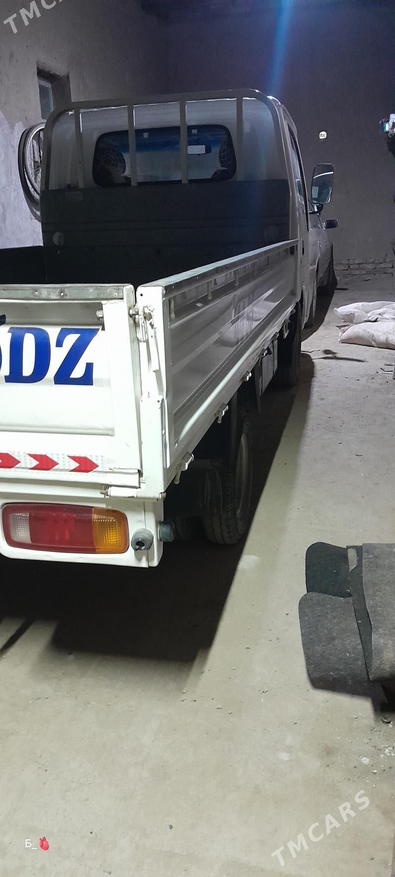 Kia Bongo 2003 - 125 000 TMT - Şabat etr. - img 5