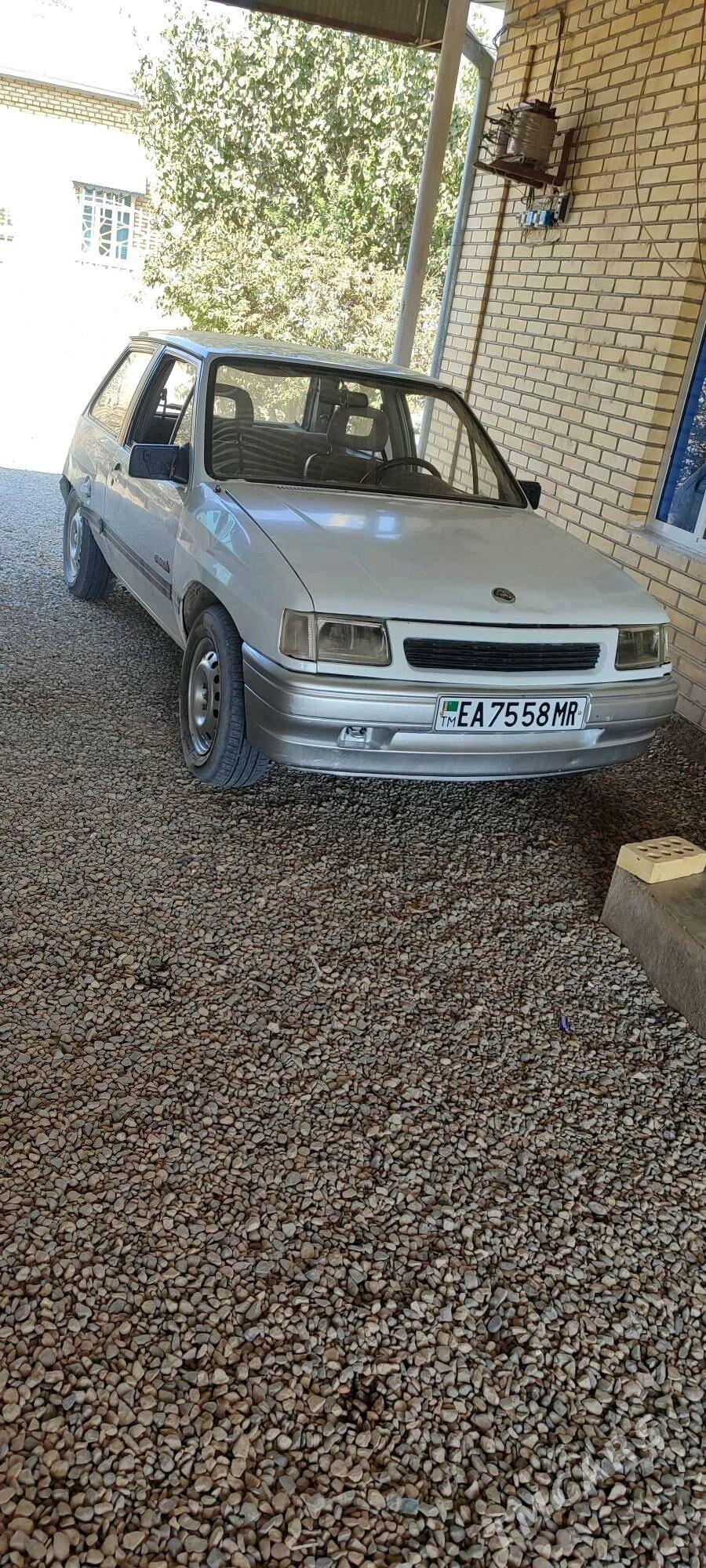 Opel Corsa 1990 - 16 000 TMT - Мары - img 1