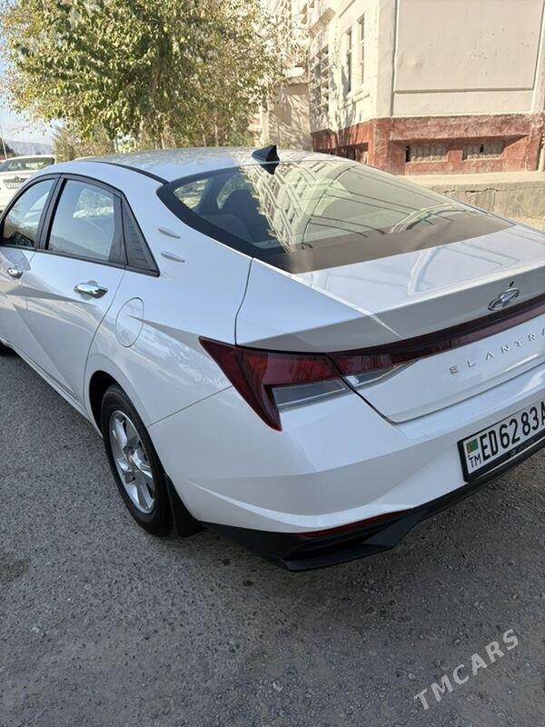 Hyundai Elantra 2021 - 235 000 TMT - Aşgabat - img 3