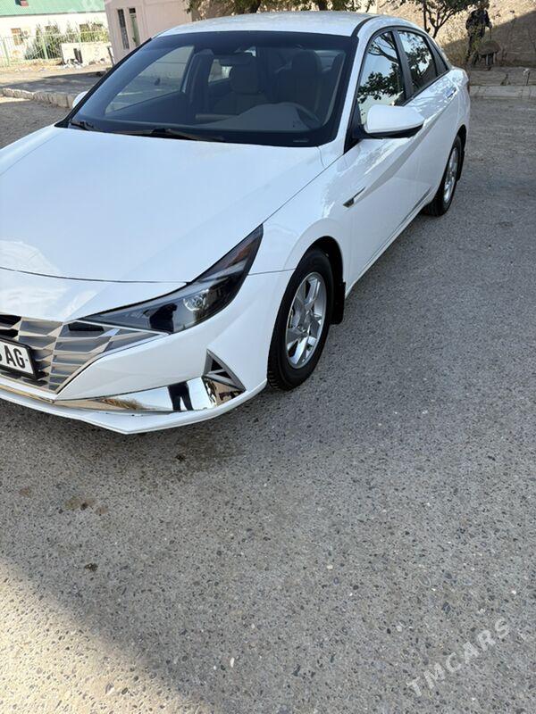 Hyundai Elantra 2021 - 235 000 TMT - Aşgabat - img 2
