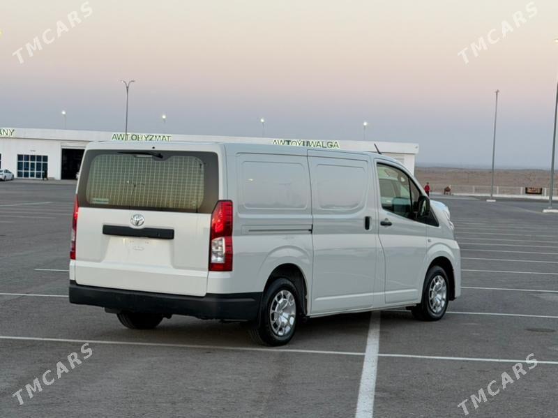 Toyota Hiace 2023 - 551 000 TMT - Aşgabat - img 6