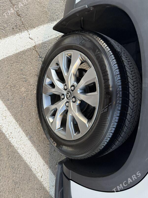 Toyota Highlander 2024 - 756 000 TMT - Aşgabat - img 6