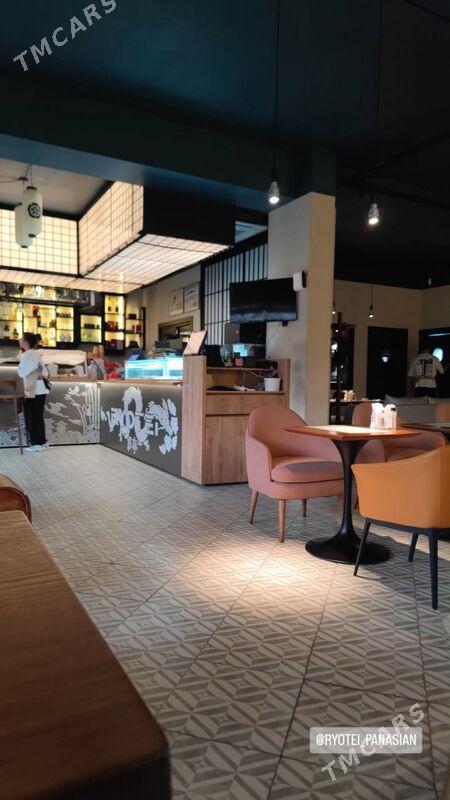 Уборшица - Туркменбаши - img 2