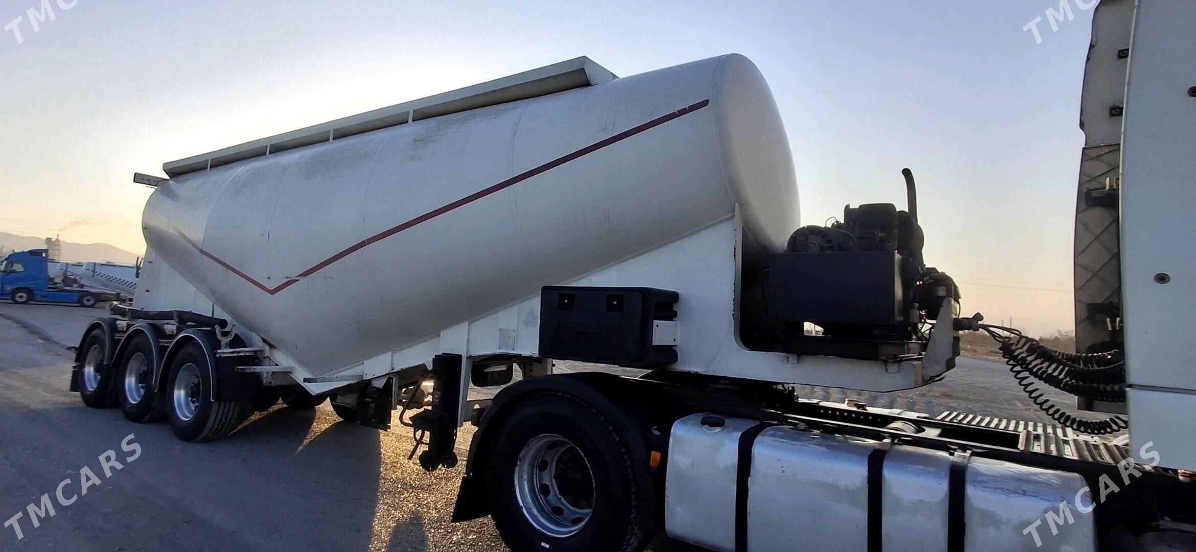 Kogel Euro Trailer 2014 - 520 000 TMT - Bäherden - img 1