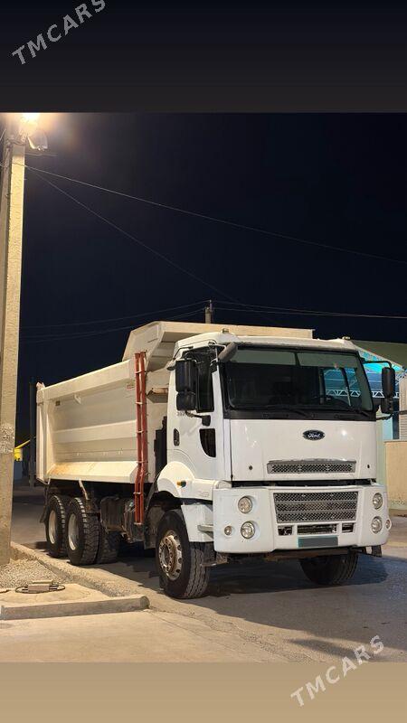 Ford Cargo 3535D 2014 - 700 000 TMT - Aşgabat - img 1
