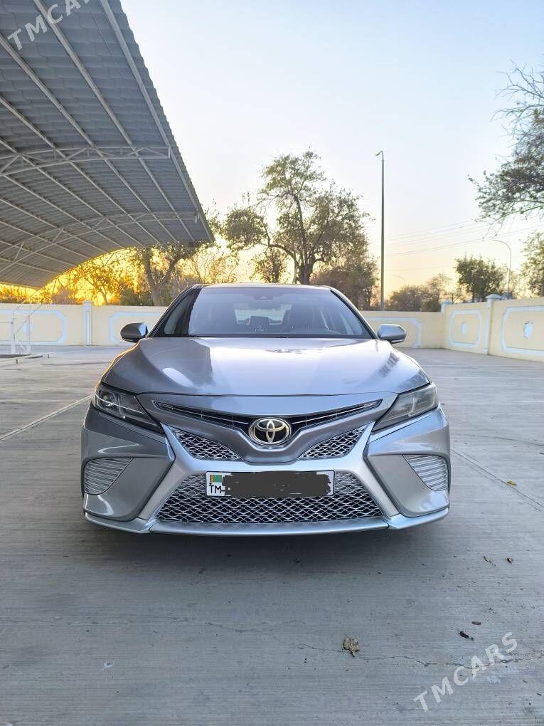 Toyota Camry 2018 - 270 000 TMT - Байрамали - img 2