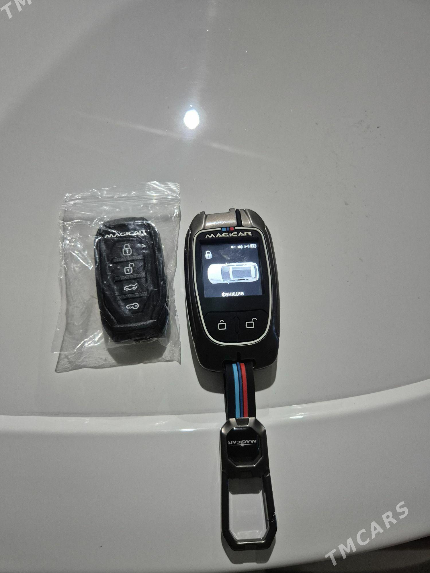 Toyota Camry 2021 - 315 000 TMT - Мары - img 9