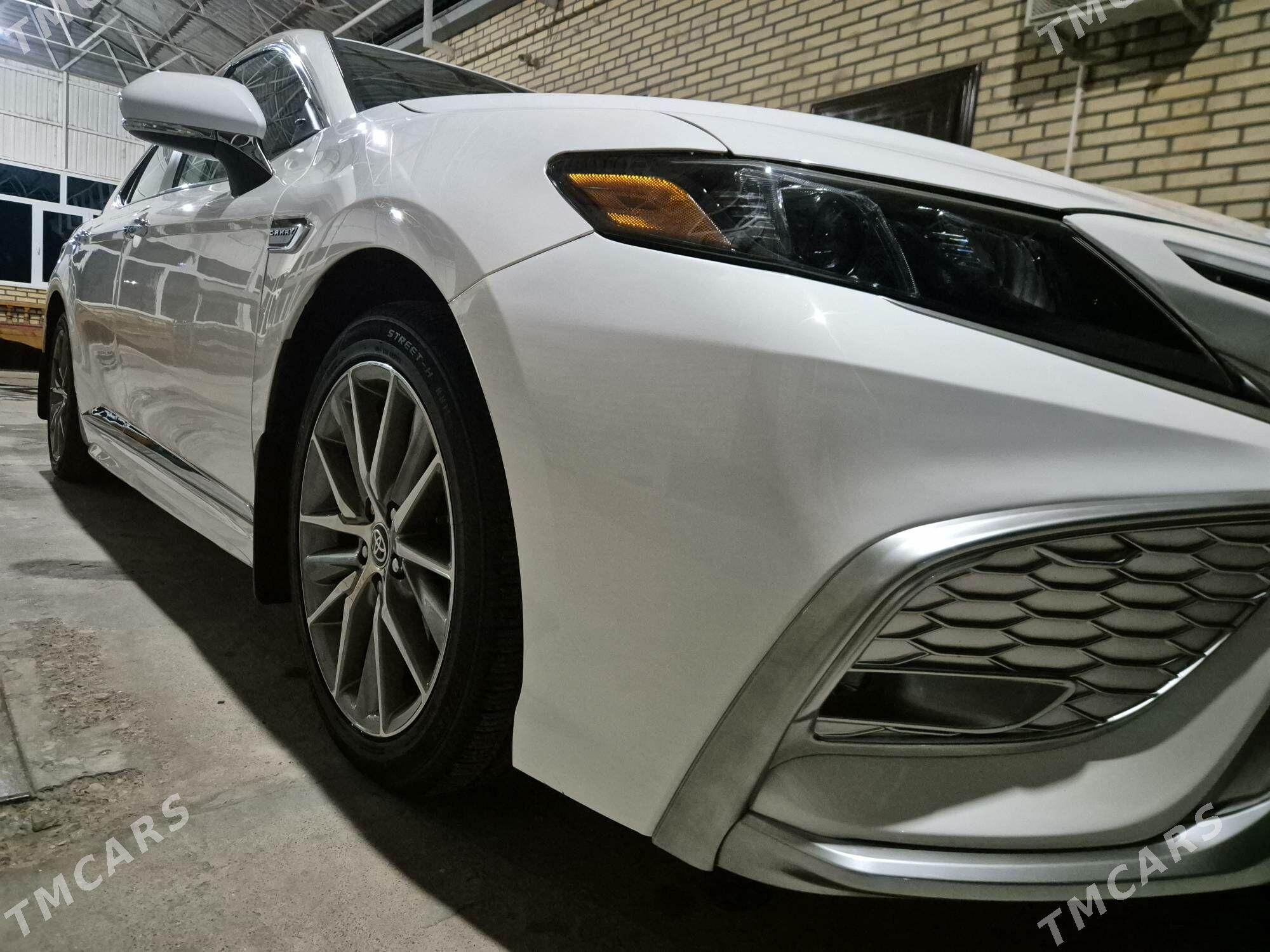 Toyota Camry 2021 - 315 000 TMT - Мары - img 5