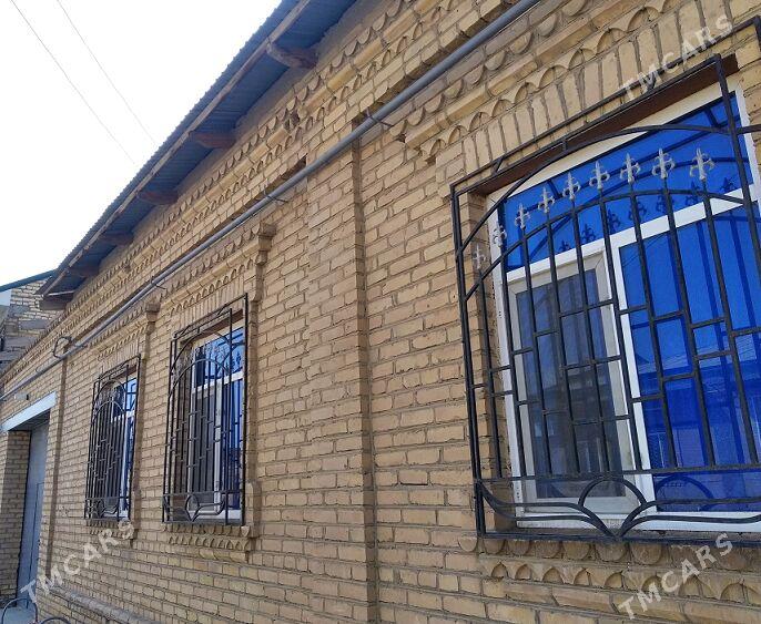 Şaherin içi satlyk jay - Туркменабат - img 4