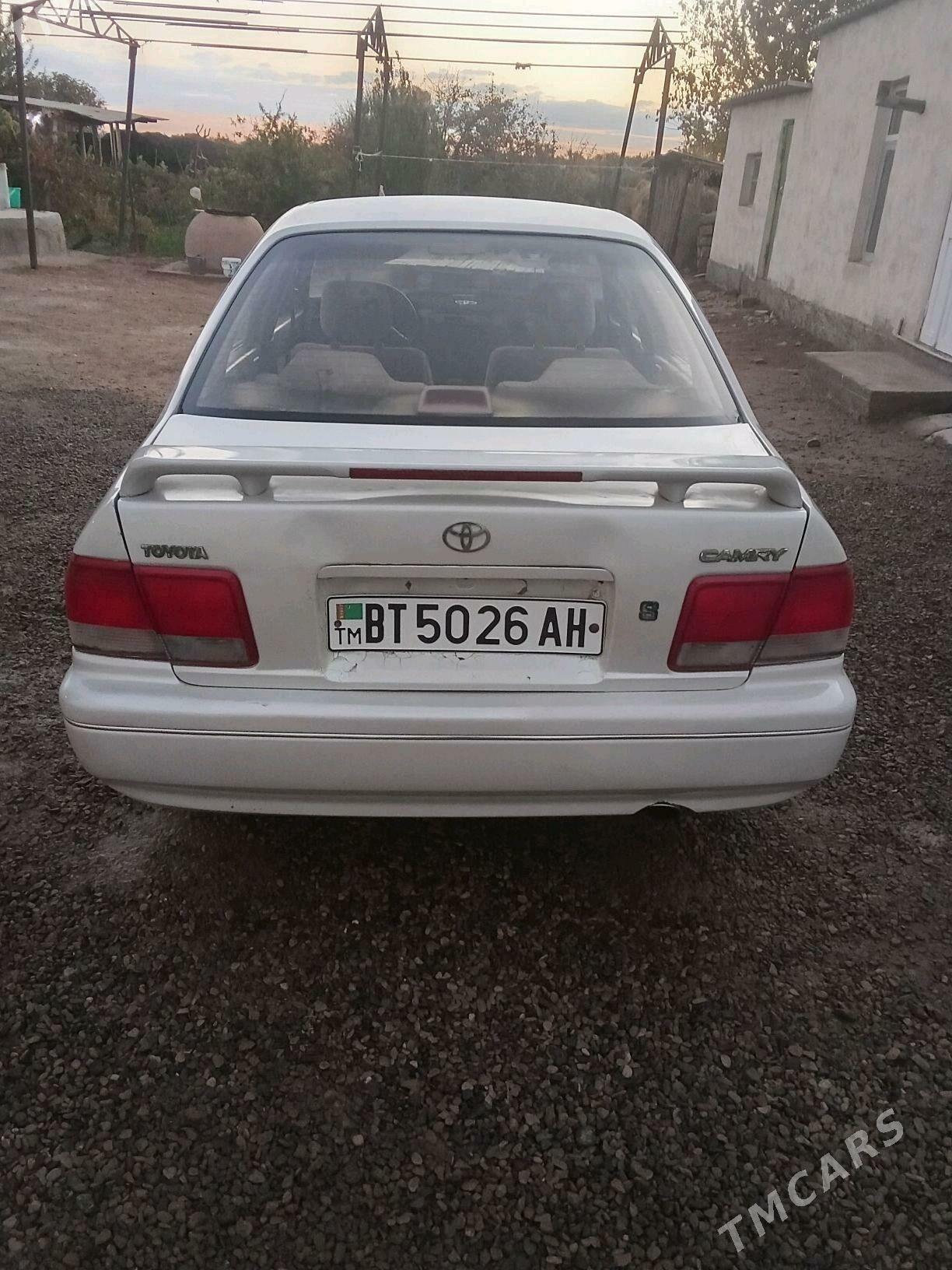 Toyota Camry 1995 - 60 000 TMT - Теджен - img 5