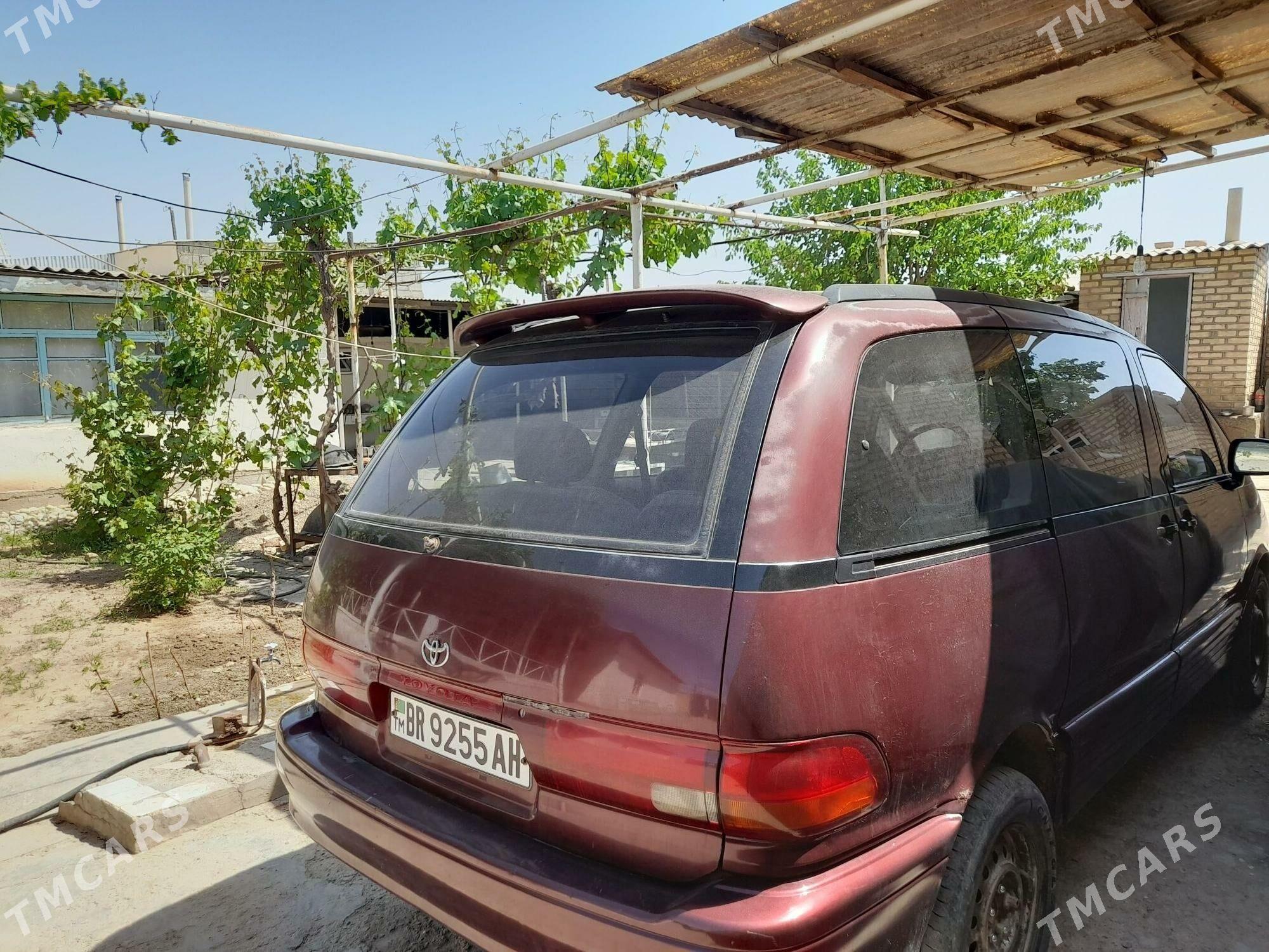 Toyota Previa 1991 - 80 000 TMT - Теджен - img 4