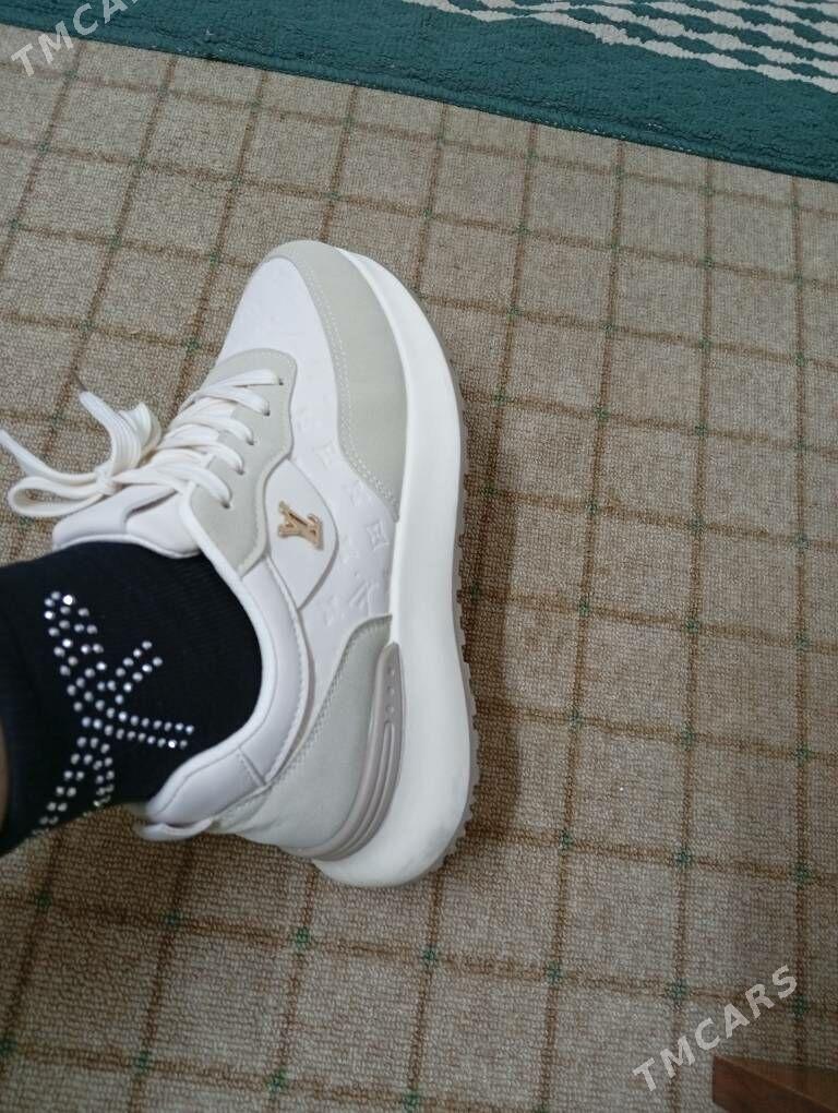 Крассовки Lui Viton - Türkmenbaşy - img 2