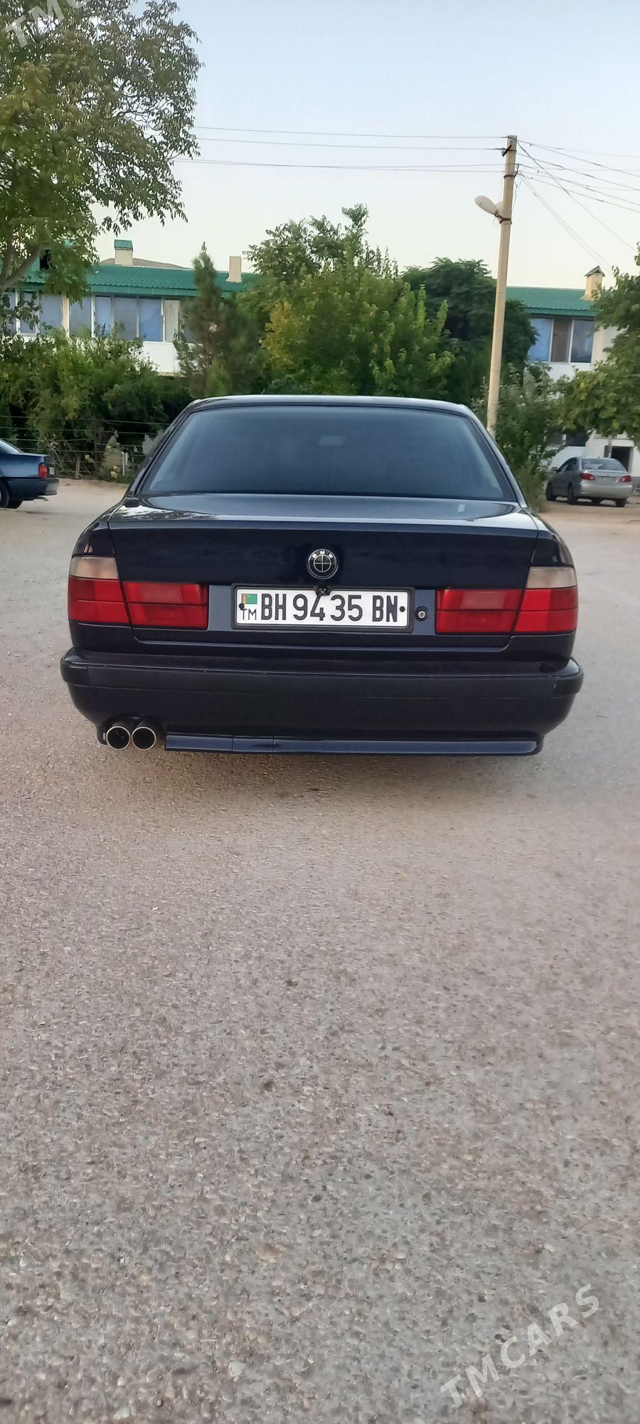 BMW E34 1998 - 105 000 TMT - Балканабат - img 6