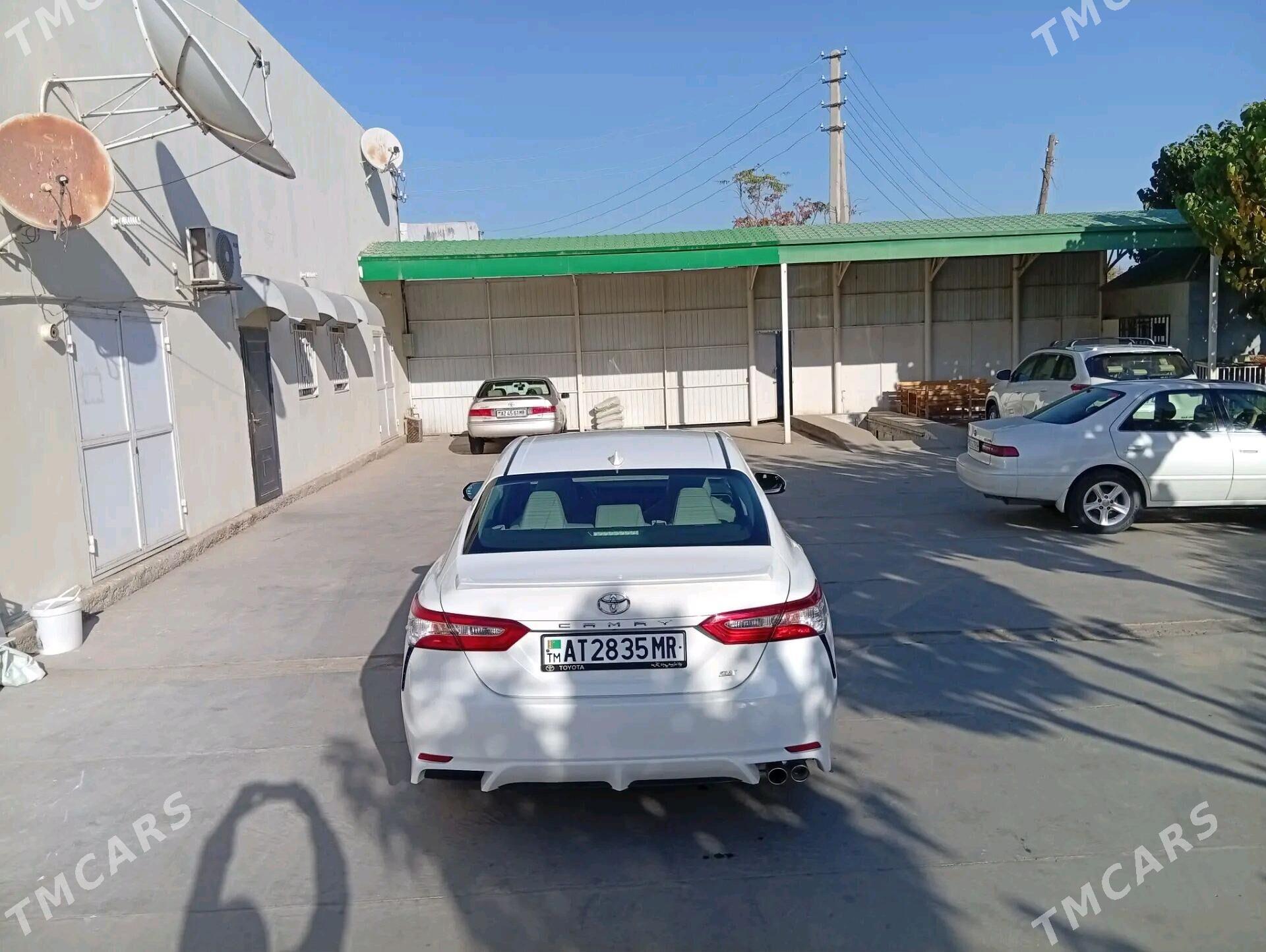 Toyota Camry 2020 - 320 000 TMT - Мары - img 5