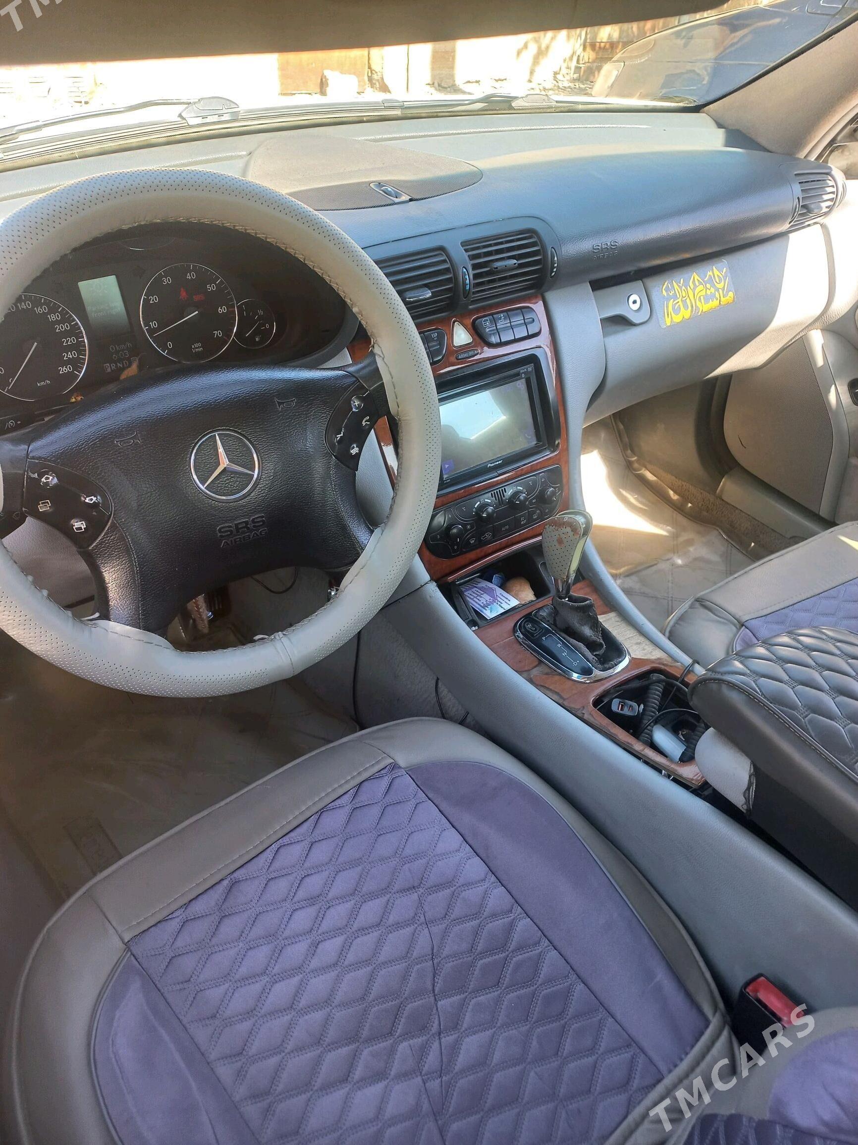 Mercedes-Benz C-Class 2001 - 75 000 TMT - Гызыларбат - img 3