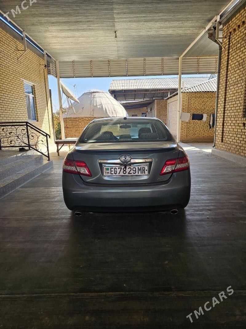 Toyota Camry 2011 - 200 000 TMT - Сакарчага - img 3