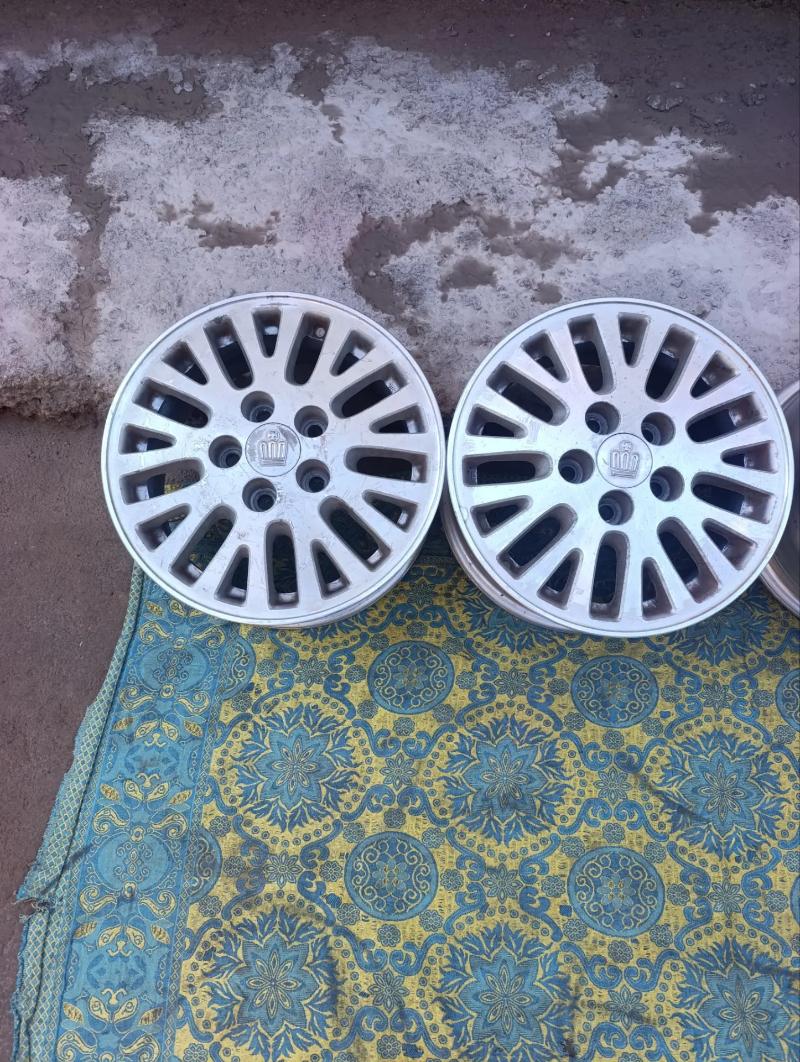 Diska 15lik Crown 4 000 TMT - Kerki - img 8