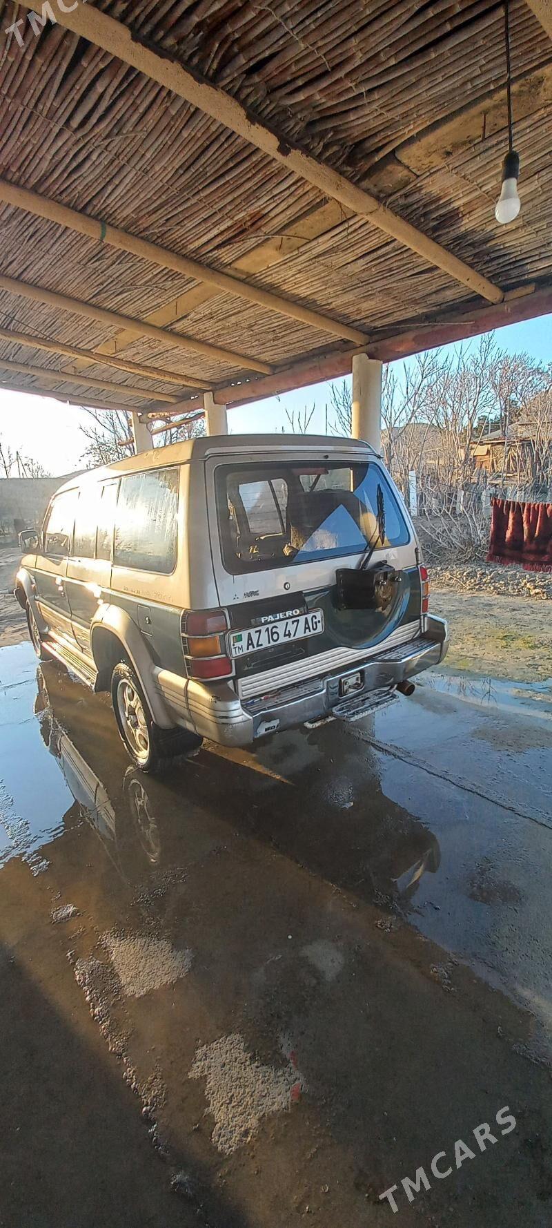 Mitsubishi Pajero 1994 - 35 000 TMT - Aşgabat - img 4