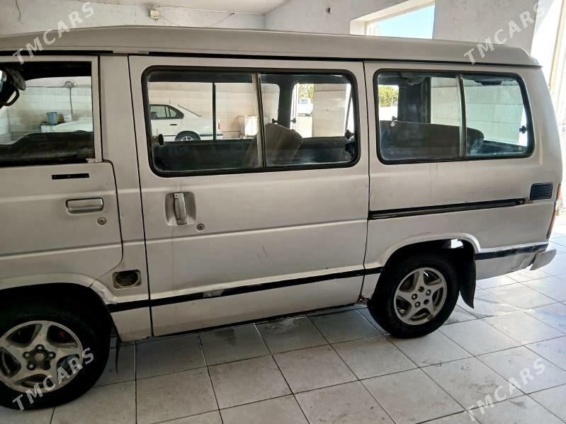 Toyota Hiace 1990 - 55 000 TMT - Sakarçäge - img 4