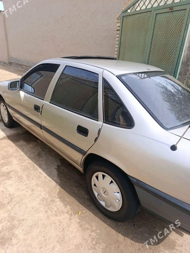 Opel Vectra 1993 - 52 000 TMT - етр. Туркменбаши - img 1