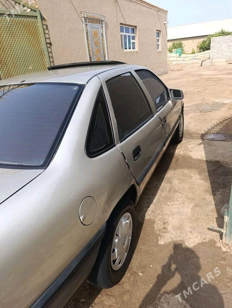 Opel Vectra 1993 - 52 000 TMT - етр. Туркменбаши - img 4