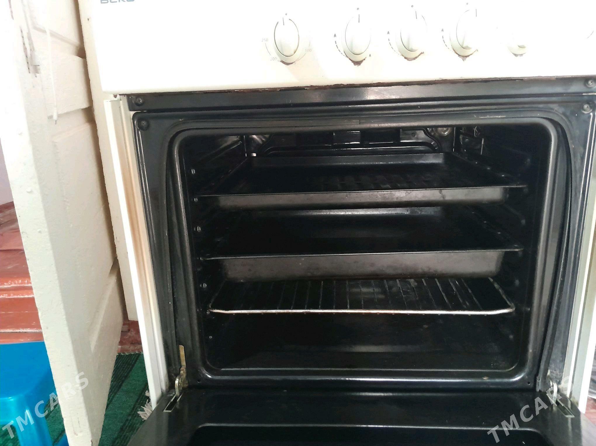 Gaz plita Beko - Gurbansoltan Eje - img 2