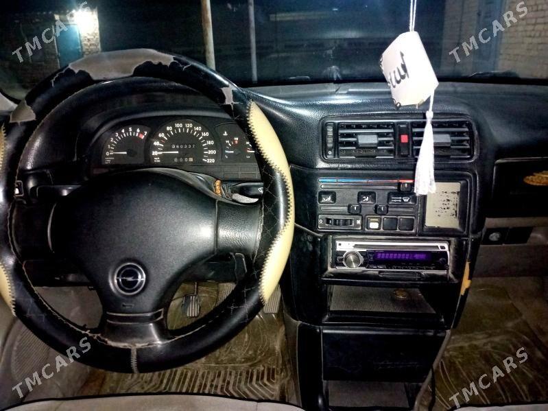Opel Vectra 1990 - 25 000 TMT - Кака - img 6