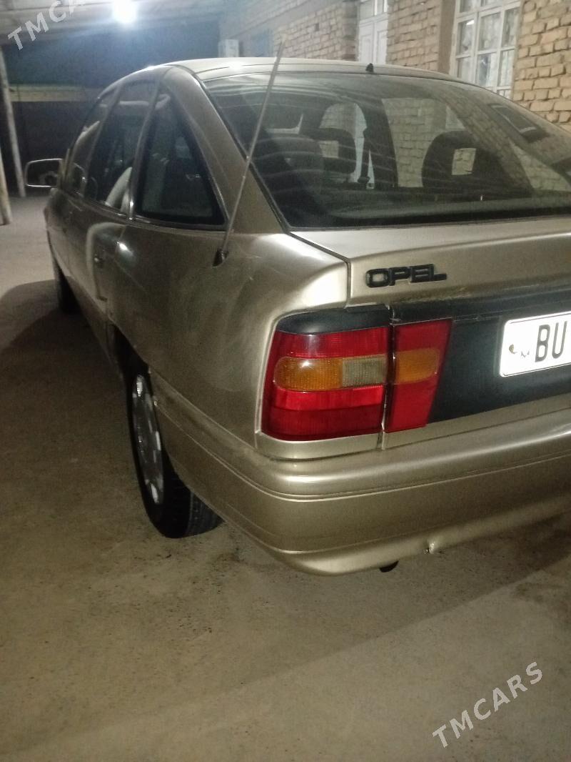Opel Vectra 1990 - 25 000 TMT - Кака - img 4