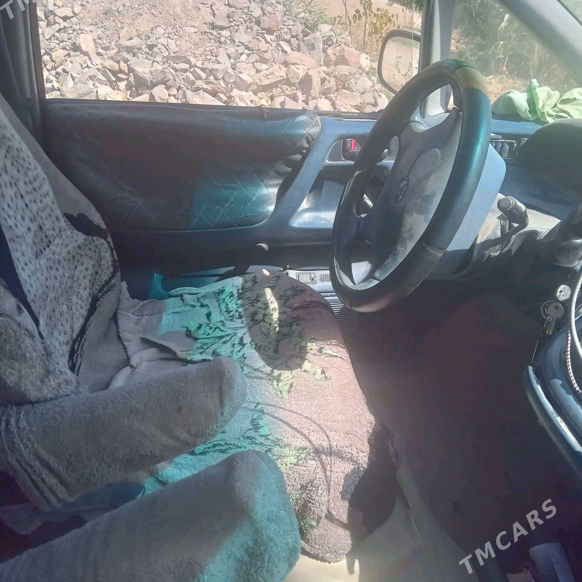 Toyota Previa 1992 - 50 000 TMT - Gubadag - img 3