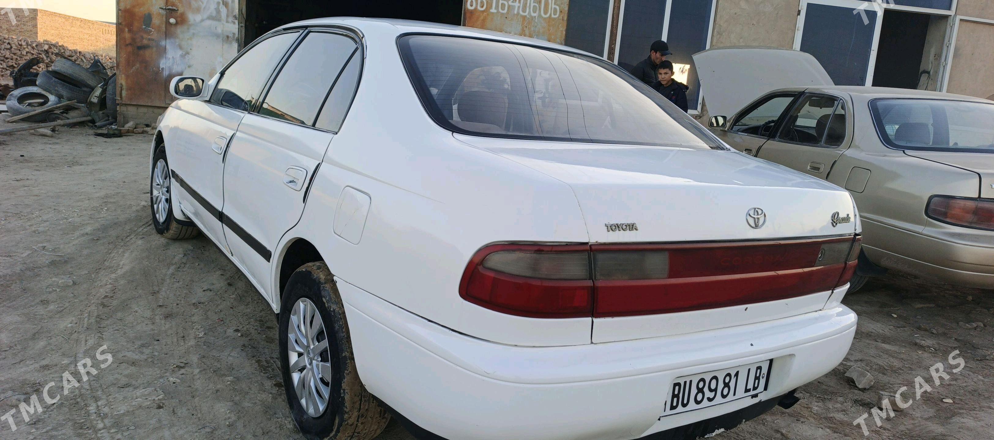 Toyota Corona 1993 - 45 000 TMT - Халач - img 3