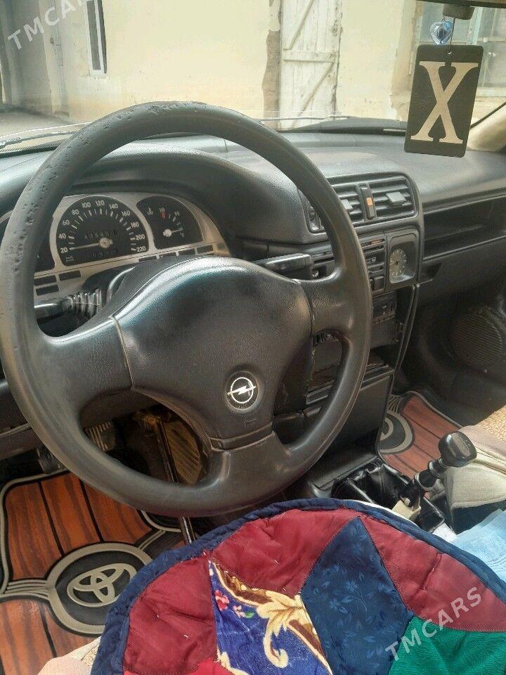 Opel Vectra 1992 - 24 000 TMT - Кака - img 3