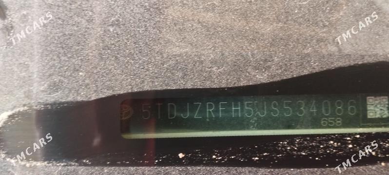 Toyota Highlander 2018 - 500 000 TMT - Байрамали - img 3