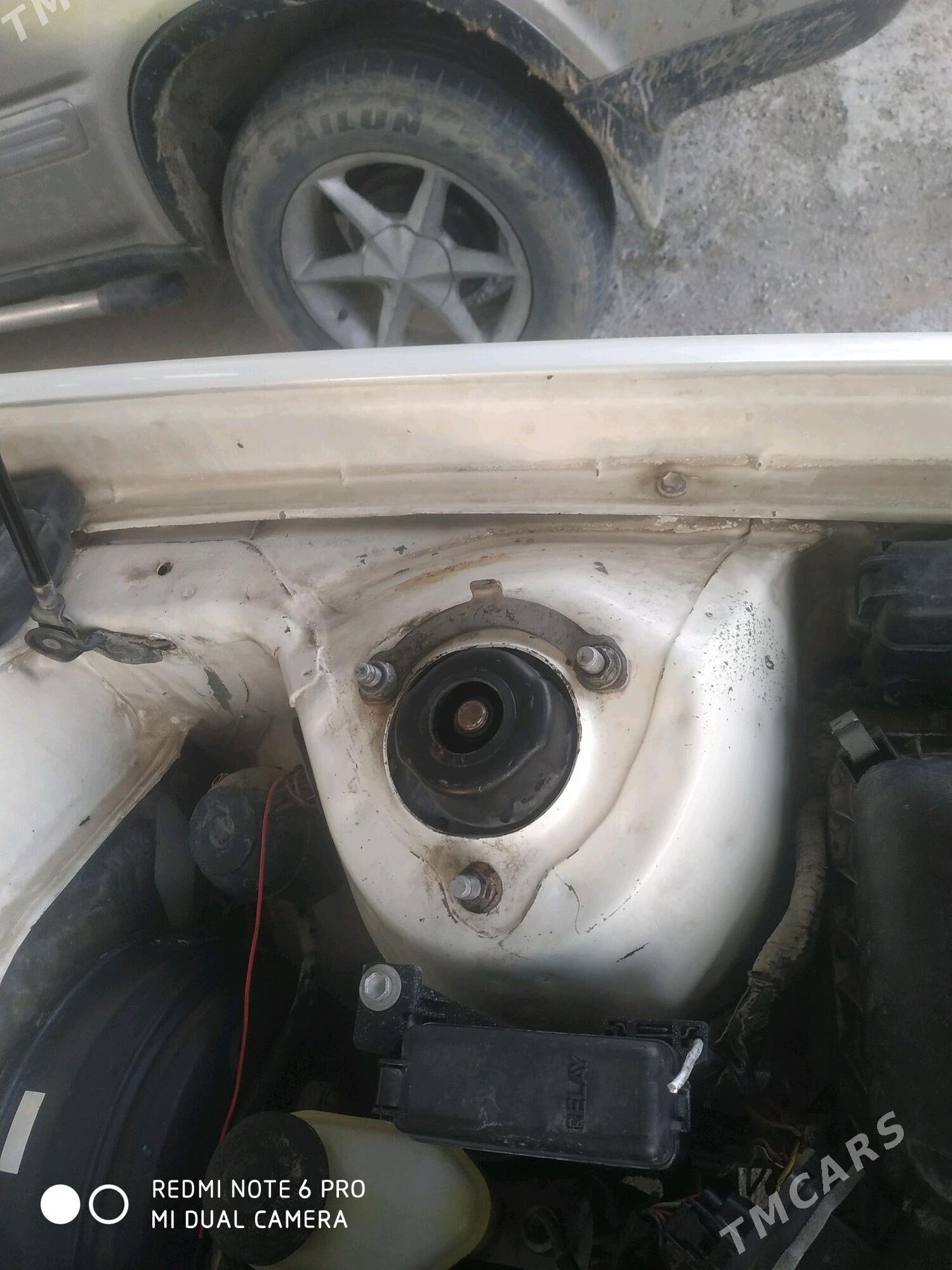 Toyota Avalon 1998 - 136 000 TMT - Койтендаг - img 4